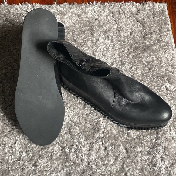 Jeffrey Campbell black leather side zipper ankle boots size 8 - Picture 7 of 7